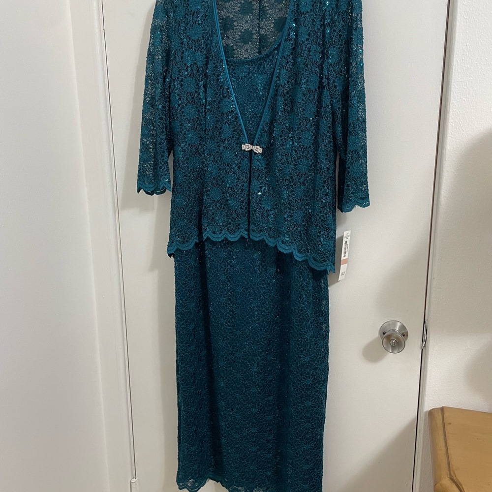 Green long dress